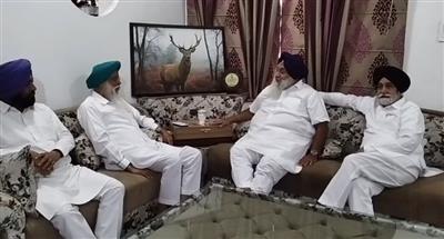 ਪੰਜਾਬ ਦੀ ਸਿਆਸਤ 'ਚ ਹਲਚਲ! ਸੁਖਬੀਰ ਬਾਦਲ ਨੇ ਵੱਡੇ ਆਗੂ ਨਾਲ ਕੀਤੀ ਬੰਦ ਕਮਰਾ ਮੀਟਿੰਗ