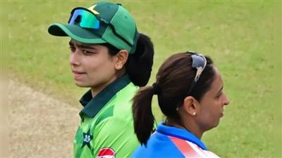 Women’s World Cup: महिला विश्व कप में भारत और पाकिस्तान की कप्तानों ने हाथ नहीं मिलाया