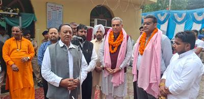 संजय टंडन ने महर्षि बाल्मीकि प्रकट दिवस पर शहर में आयोजित कार्यक्रमों में लिया भाग