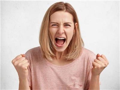 जानें किस विटामिन की कमी से आता है गुस्सा और चिड़चिड़ापन, जानिए इसके लक्षण