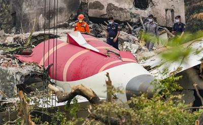 एअर इंडिया प्लेन क्रैश हादसे में SC ने कहा- दुर्घटना के लिए पायलट को दोषी नहीं ठहराया जा सकता