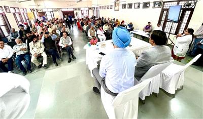 ਸੰਚਾਰ ਮੰਤਰਾਲੇ ਦੇ ਦੂਰਸੰਚਾਰ ਵਿਭਾਗ ਦੇ ਖੇਤਰੀ ਦਫ਼ਤਰ ਸੀਸੀਏ ਪੰਜਾਬ, ਚੰਡੀਗੜ੍ਹ ਨੇ ਲਾਈਫ਼ ਸਰਟੀਫ਼ਿਕੇਟ ਅੱਪਡੇਟ ਕੈਂਪ ਦਾ ਆਯੋਜਨ ਕੀਤਾ