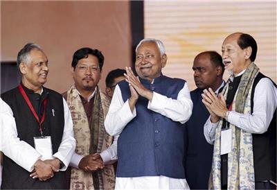 Nitish Kumar Oath Ceremony: ऐतिहासिक! नीतीश कुमार 10वीं बार बने बिहार के मुख्यमंत्री, सम्राट चौधरी समेत 26 मंत्रियों ने ली शपथ; देखें लिस्ट