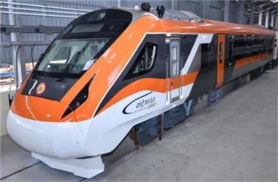 Vande Bharat Sleeper Train: रेलवे ने दिया बड़ा अपडेट! दिसंबर से शुरू होगी वंदे भारत स्लीपर ट्रेन, जानें कब से कर सकेंगे बुकिंग