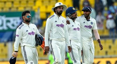 IND vs SA 2nd Test: साउथ अफ्रीका को तीसरा झटका, भारत के सामने बनता जा रहा पहाड़ जैसा स्कोर