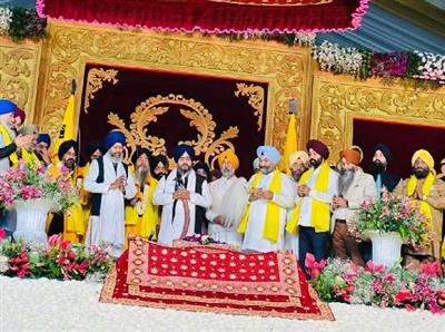 350वां शहीदी समागम : Red Fort मैदान में 'आध्यात्मिक' रौनक! Harmeet Singh Kalka ने की यह अपील