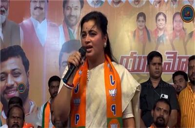 'जो धर्म ध्वज की ओर उंगली उठाए, उसकी उंगलियां काट दो' अमरावती में बोली नवनीत राणा