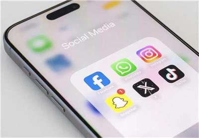 Social Media Ban: ऑस्ट्रेलिया ने आज से 16 से कम उम्र के बच्चों को कहा– No Facebook, No Instagram!