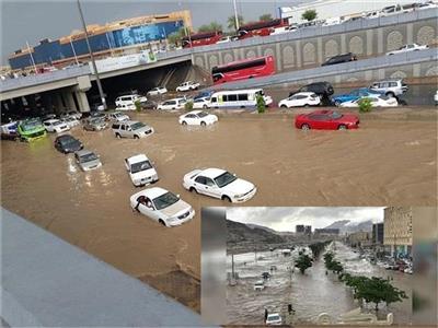 रेगिस्तान में बारिश से तबाही ! मक्का-मदीना में आई कयामत, रेड अलर्ट जारी