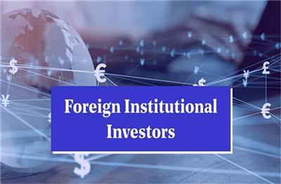 FIIs की रिकॉर्ड बिकवाली के बावजूद सेंसेक्स मजबूत, SIP और घरेलू निवेशकों ने संभाला बाजार