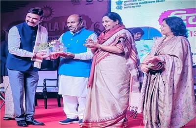 दिल्ली में आयोजित दिव्य कला मेला: समावेशन, दिव्यांगजन कलाकारों और उद्यमियों को मिला राष्ट्रीय मंच