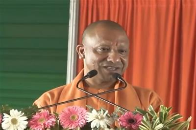 सीएम योगी समेत कई नेताओं ने झलकारी बाई के बलिदान को किया नमन