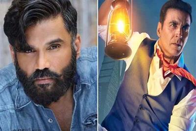 सुनील शेट्टी ने की अक्षय कुमार की ‘भूत बंगला’ की तारीफ, फिल्म को बताया जबरदस्त ‘स्पूकी लाफ-रयॉट’