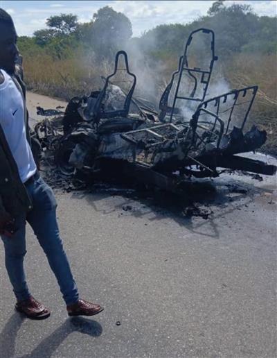 ਜ਼ਿੰਬਾਬਵੇ 'ਚ ਮਿੰਨੀ ਬੱਸ ਨੂੰ ਅਚਾਨਕ ਲੱਗ ਗਈ ਅੱਗ, 18 ਲੋਕਾਂ ਦੀ ਮੌਤ