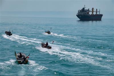 ईरान ने ट्रंप के सात दावों को बताया झूठा, नेवल ब्लॉकेड के बीच होर्मुज को बंद करने की चेतावनी दी