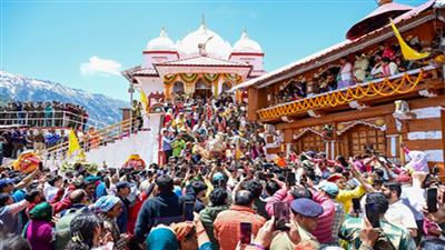 उत्तराखंड: चारधाम यात्रा 2026 का शुभारंभ, सीएम धामी ने दीं शुभकामनाएं, श्रद्धालुओं में उत्साह