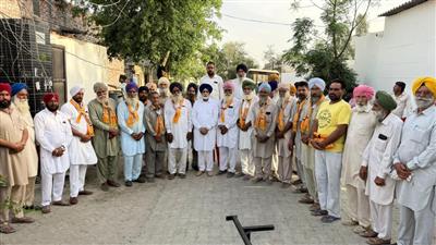 ਸਾਬਕਾ ਸਰਪੰਚ ਸਮੇਤ 15 ਪਰਿਵਾਰ ਸ਼੍ਰੋਮਣੀ ਅਕਾਲੀ ਦਲ ਵਿੱਚ ਸ਼ਾਮਲ
