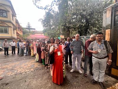 तमिलनाडु और पश्चिम बंगाल में मतदान जारी, पीएम मोदी बोले- उत्साह के साथ करें मतदान