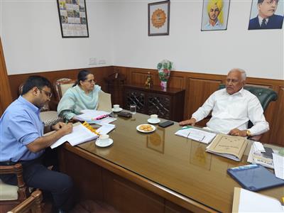 बरिंदर कुमार गोयल द्वारा अवैध खनन के खिलाफ सख्त कदम, फ्लाइंग स्क्वॉड और तकनीक आधारित निगरानी के निर्देश