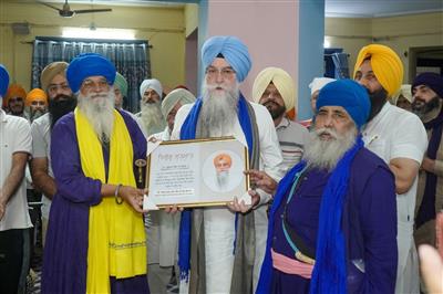 पंजाब में बेअदबी विरोधी कानून लागू करने के लिए स्पीकर संधवां का विशेष सम्मान