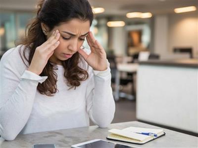 तन-मन की सेहत के लिए खामोश खतरा नींद की अनियमितता, इन आसान उपायों से संभव है बचाव