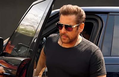 सलमान खान का बड़ा धमाका, डायरेक्टर वंशी पैदीपल्ली के साथ अगली एक्शन फिल्म का किया ऐलान