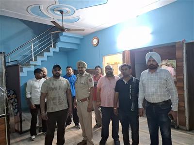 ਪੰਜਾਬ ਆਬਕਾਰੀ ਵਿਭਾਗ ਵੱਲੋਂ ਸ਼ਹਿਰ ਚ ਵੱਖ-ਵੱਖ ਥਾਵਾਂ  ਤੇ ਨਾਜਾਇਜ਼ ਸ਼ਰਾਬ, ਘਰ ਦੀ ਕੱਢੀ  ਅਤੇ ਸਮਗਲ ਕੀਤੀ ਸ਼ਰਾਬ ਨੂੰ ਲੈ ਕੇ ਕੀਤੀ ਗਈ ਚੈਕਿੰਗ   