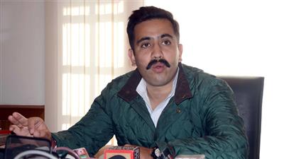 विकास के नाम पर आंखों पर पट्टी नहीं बांध सकते: विक्रमादित्य सिंह