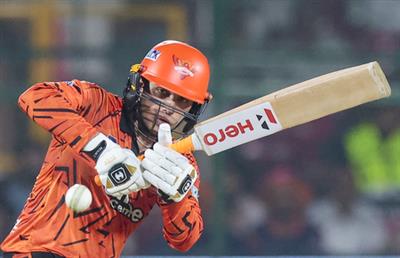 आईपीएल 2026 : रबाडा पर्पल कैप की दौड़ में तीसरे स्थान पर, अभिषेक शर्मा को मिली ऑरेंज कैप