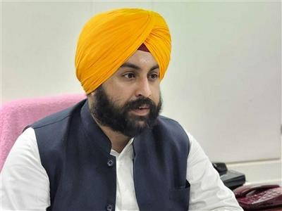 हरजोत सिंह बैंस ने केजरीवाल के फैसले का किया समर्थन, कहा-सिद्धांतों की लड़ाई