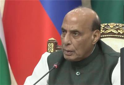 ਅੱਤਵਾਦ ਨਾਲ ਨਜਿੱਠਣ 'ਚ ਦੋਹਰੇ ਮਾਪਦੰਡਾਂ ਦੀ ਕੋਈ ਗੁੰਜਾਇਸ਼ ਨਹੀਂ: SCO ਮੀਟਿੰਗ 'ਚ ਬੋਲੇ ਰਾਜਨਾਥ ਸਿੰਘ