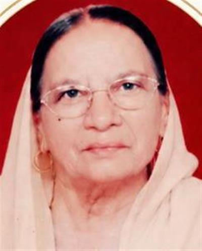 ਰੋਟਰੀ ਕਲੱਬ ਖਰੜ ਵੱਲੋਂ “ਦ੍ਰਿਸ਼ਟੀਹੀਣਤਾ” ਕੋਰਨੀਅਲ ਅੰਨੇਪਣ ਨੂੰ ਘੱਟ ਕਰਨ ਵਾਸਤੇ ਜਾਗਰੂਤਾਂ ਅਭਿਆਨ ਦੇ ਤਹਿਤ ਸਵਰਗੀ ਸਵਿਤਰੀ ਦੇਵੀ (85 ਸਾਲ) ਦੀਆਂ ਪਰਿਵਾਰ ਵੱਲੋਂ ਅੱਖਾਂ ਦਾਨ ਕਰਵਾਈਆਂ