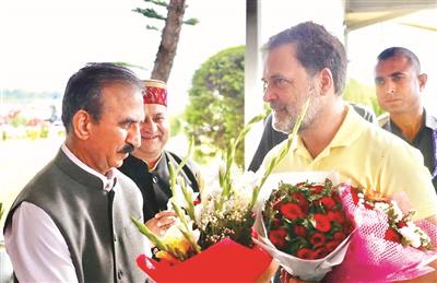 आम जनता से करें सीधा संवाद, राहुल गांधी ने कांगड़ा में तीन राज्यों के कांग्रेस जिला अध्यक्षों को दिए संगठन की मजबूती के टिप्स
