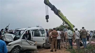अयोध्या से दर्शन कर लौट रहे परिवार की कार हादसे का शिकार, 6 लोगों की मौत, 4 गंभीर घायल