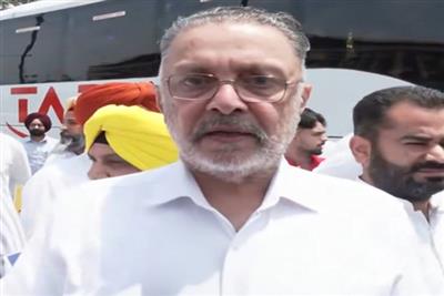 राष्ट्रपति से मिले सीएम भगवंत मान, 'आप' विधायकों ने कहा -लोकतंत्र बचाने के लिए न्याय की उम्मीद