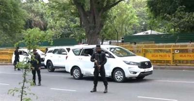 प्रधानमंत्री मोदी की अपील के बाद केंद्रीय मंत्रियों एवं कई सीएम ने काफिले का आकार घटाया