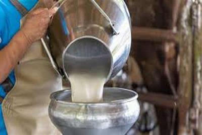 ਮਹਿੰਗਾਈ ਦਾ ਵੱਡਾ ਝਟਕਾ: Amul ਤੇ Mother dairy ਸਮੇਤ ਇਨ੍ਹਾਂ ਕੰਪਨੀਆਂ ਨੇ ਵਧਾਈਆਂ ਦੁੱਧ ਦੀਆਂ ਕੀਮਤਾਂ