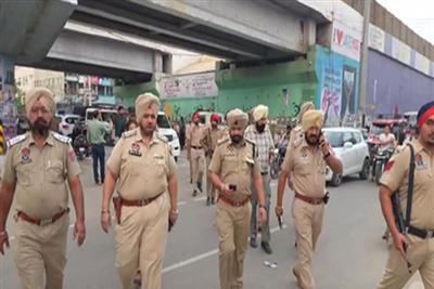 पंजाब में निकाय चुनाव को लेकर पुलिस ने किया फ्लैग मार्च, 26 मई को होगा मतदान