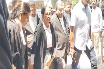 पश्चिम बंगाल की पूर्व सीएम ममता बनर्जी की वकालत पर सवाल, बार काउंसिल ने मांगी पूरी डिटेल
