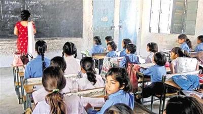 Himachal News : चुनाव के दिन भी होगी स्कूलों में पढ़ाई, जहां मतदान केंद्र, सिर्फ उसी स्कूल में छुट्टी
