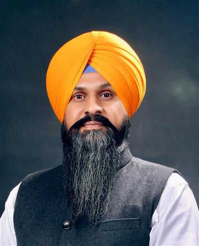 ਖਰੜ ਨਗਰ ਕੌਂਸਲ ਚੋਣਾਂ 'ਤੇ ਹਾਈਕੋਰਟ ਦੀ ਰੋਕ ਨੇ 'ਆਪ' ਦੀ ਲਾਪਰਵਾਹੀ ਅਤੇ ਧੋਖਾਧੜੀ ਨੂੰ ਕੀਤਾ ਬੇਨਕਾਬ: ਰਵਿੰਦਰ ਖੇੜਾ