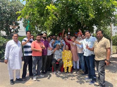 ਵੱਖ-ਵੱਖ ਪਾਰਟੀਆਂ ਦੇ ਸਿਆਸੀ ਆਗੂਆਂ ਸਾਂਝੇ ਤੌਰ ਤੇ ਖੜੇ ਕੀਤੇ ਗਏ ਉਮੀਦਵਾਰ
