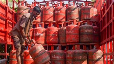LPG ਖ਼ਪਤਕਾਰਾਂ ਲਈ ਅਹਿਮ ਖ਼ਬਰ! ਪੇਂਡੂ ਇਲਾਕਿਆਂ 'ਚ ਗੰਭੀਰ ਹੋ ਰਹੇ ਹਾਲਾਤ, ਪੜ੍ਹੋ ਪੂਰੀ ਖ਼ਬਰ