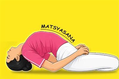 आंखों में खिंचाव और कम होता शरीर का संतुलन-लचीलापन, मत्स्यासन से दूर होगी समस्या