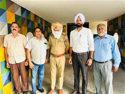 14 हजार रुपये की रिश्वत लेते सहायक उपनिरीक्षक को विजिलेंस ब्यूरो ने रंगे हाथ काबू किया