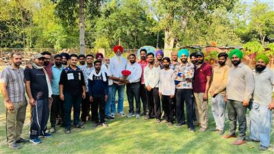 ज्वाइन्ट एक्शन कमेटी के चेयरमैन राजा राम का जन्मदिन कर्मचारियों ने उत्साहपूर्वक मनाया