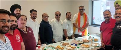 पवन दीवान ने सीता नगर क्षेत्र के निवासियों के साथ की बैठक