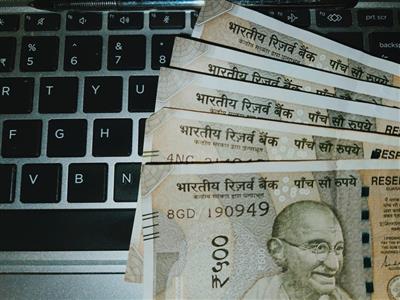 SBI सहित कई बैंकों ने शुरू की स्पेशल FD स्कीम, 7.10% तक ब्याज, चेक करें पूरा डीटेल्स
