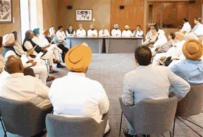 पंजाब कांग्रेस में महामंथन : 4 दिन में दूसरी हाई-लेवल मीटिंग, सोशल इंजीनियरिंग का कैलकुलेटर और कैप्टन की घर वापसी की सुगबुगाहट