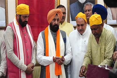 केवल सिंह ढिल्लों ने संभाला पंजाब भाजपा अध्यक्ष का पदभार, नेताओं ने कहा- '2027 होगा गेम चेंजर'